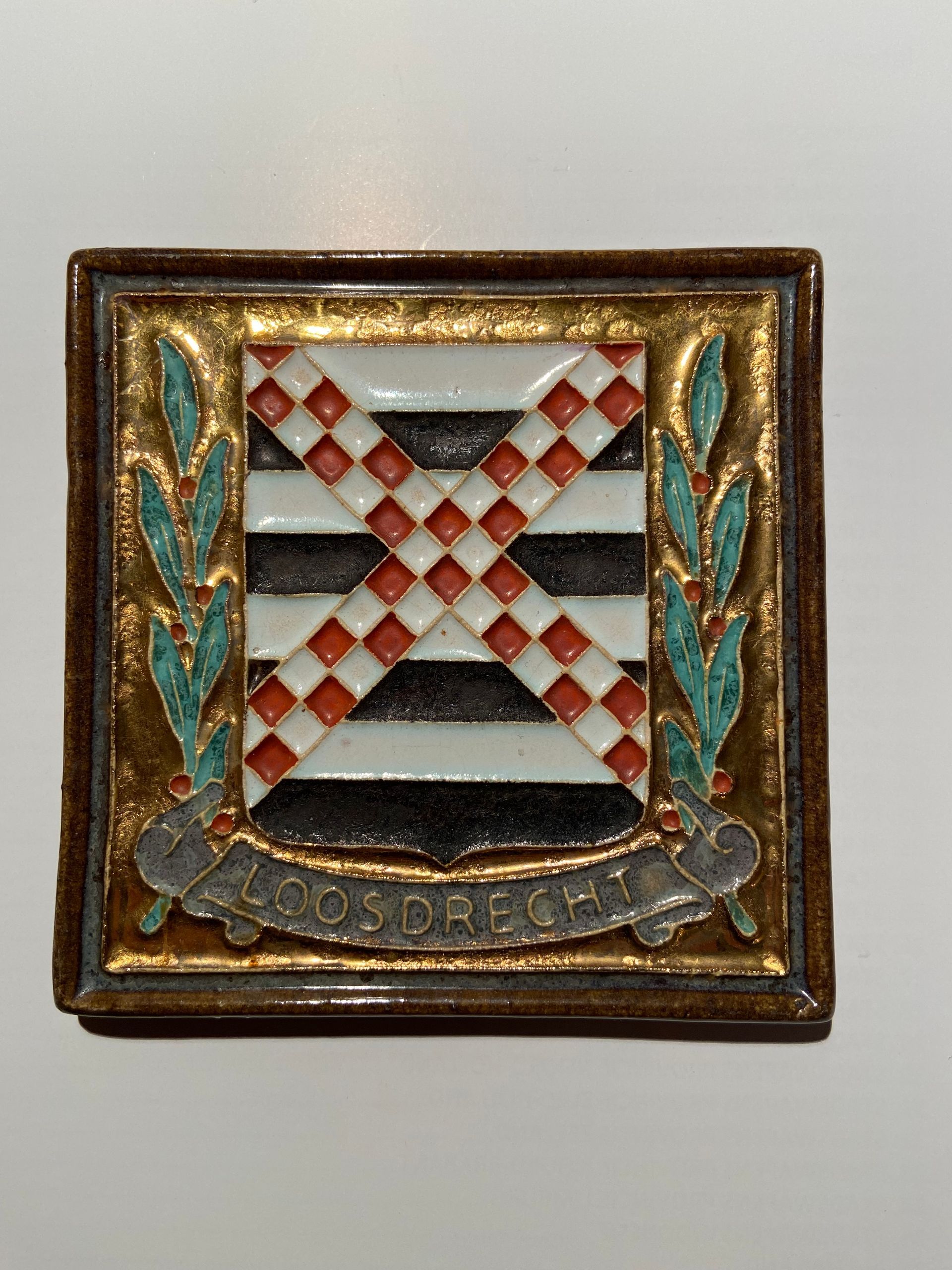 Porceleyne Fles Cloisonne wapentegel Loosdrecht