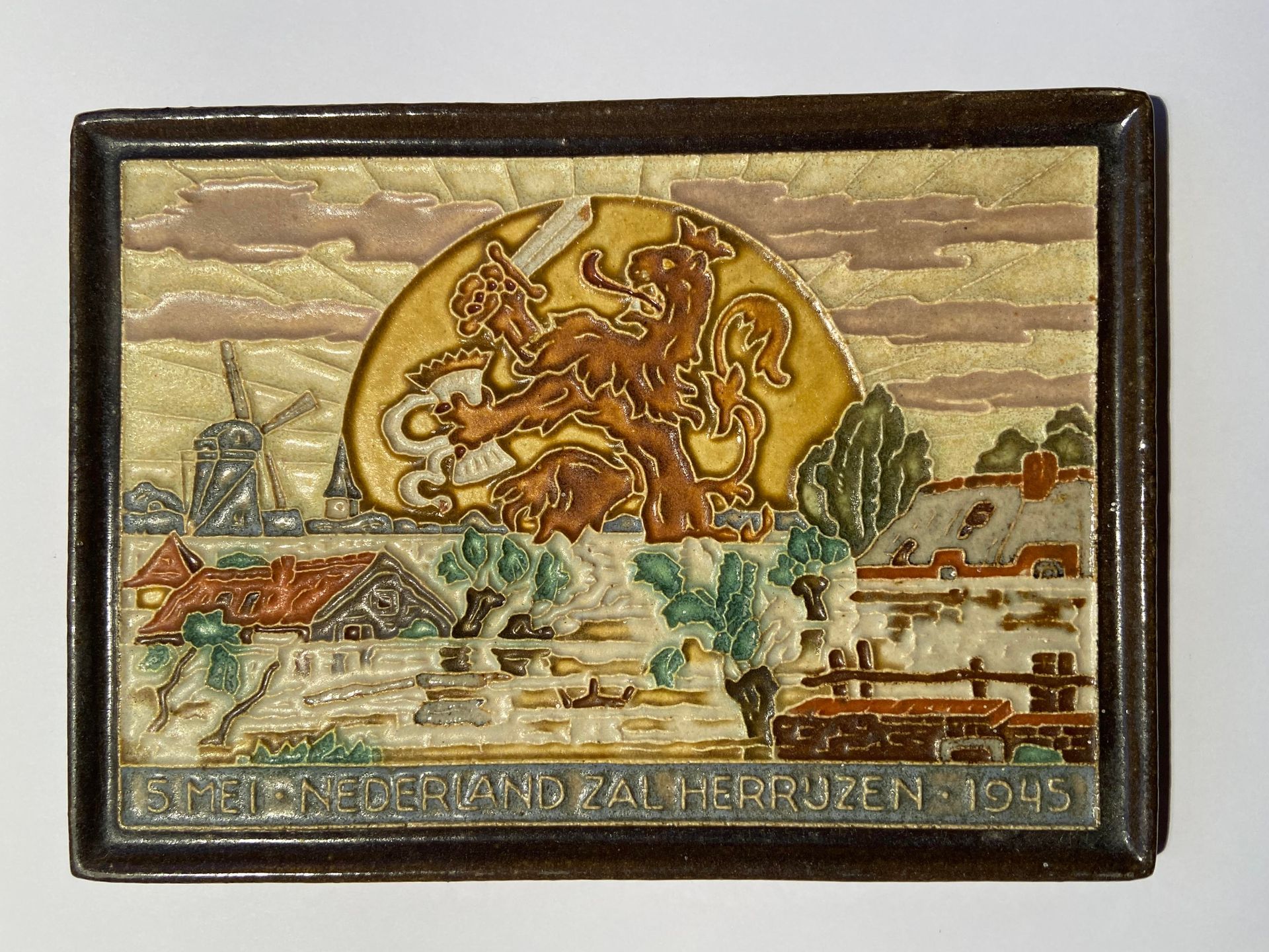 PFtile Porceleyne Fles Delft Cloisonne tile war and peace.