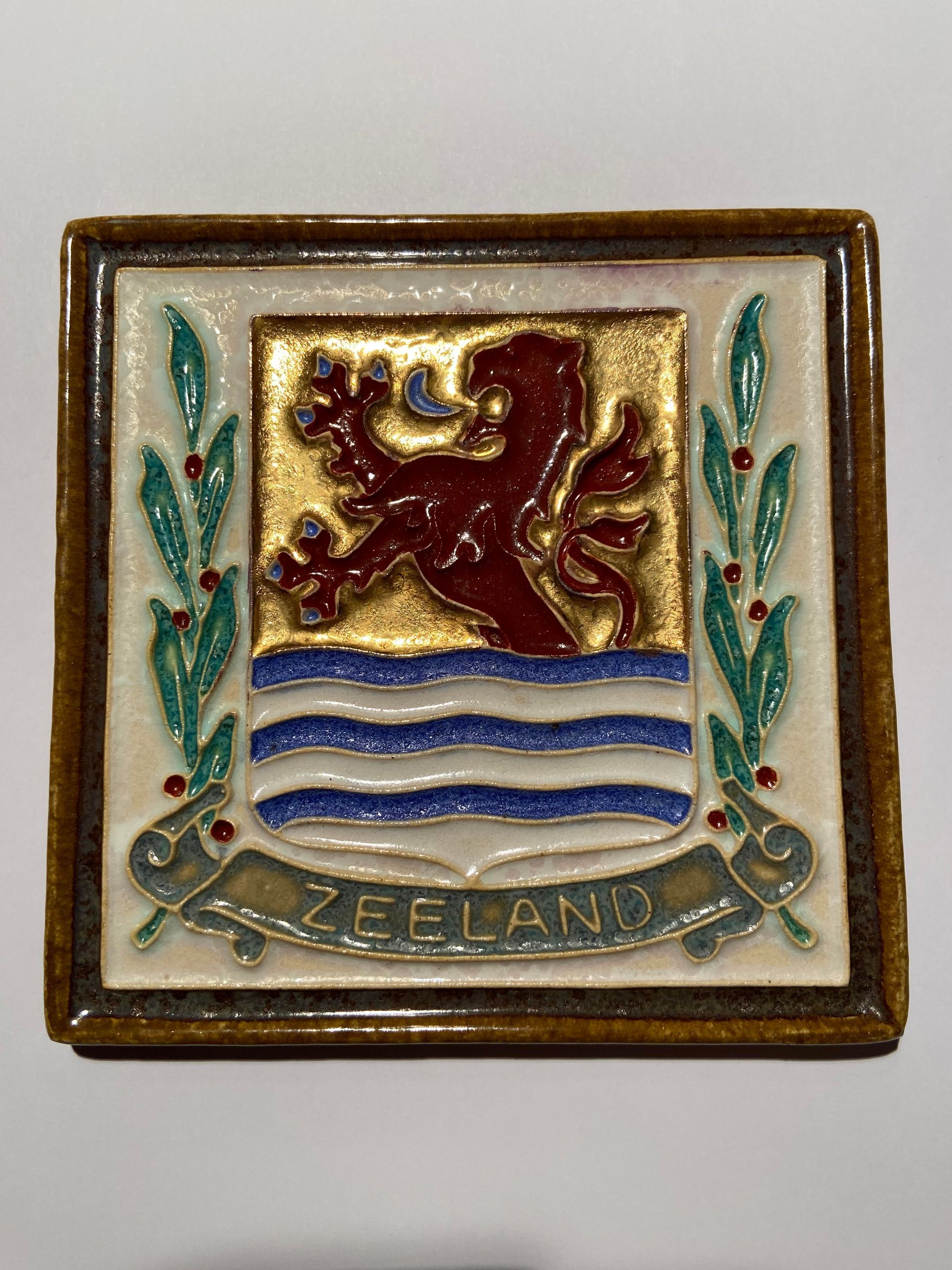 PFtegel Porceleyne Fles Cloisonné wapentegel Zeeland. Royal Delft Tile. Porcelain tile Delft. Coat of arms.
