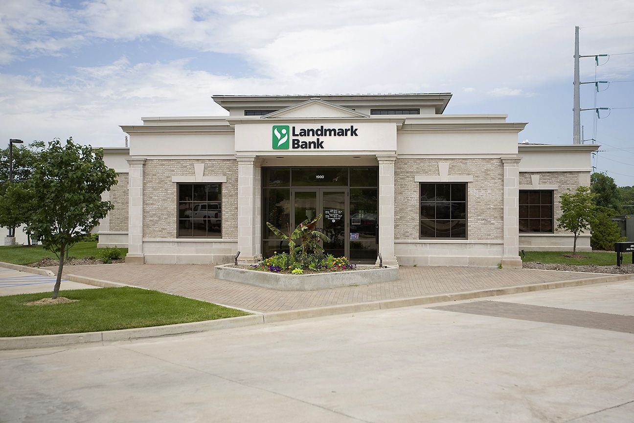 PCE Builds Banks, Restaurants, Retail Centers, Offices, & More in Mexico, MO & Beyond. Contact Us.
