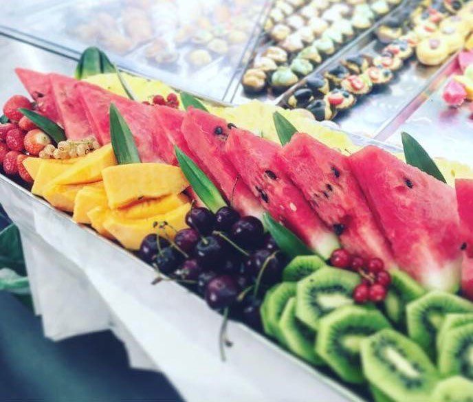 frutta in un vassoio