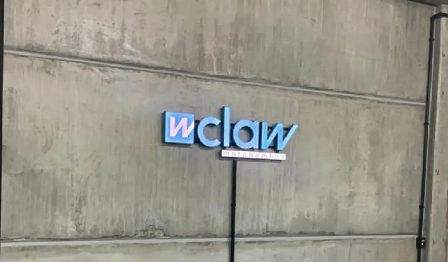 Freedom_Claw
