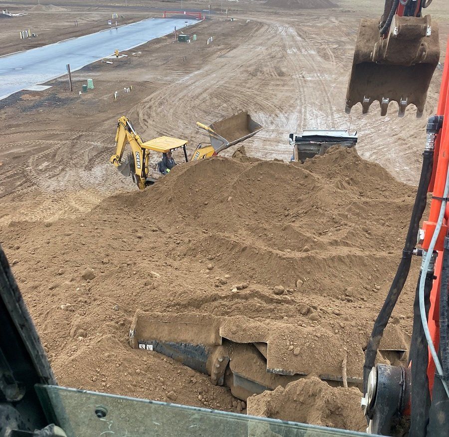 Loading Removed Trees — Bend, OR — Del Barber Excavation Inc.