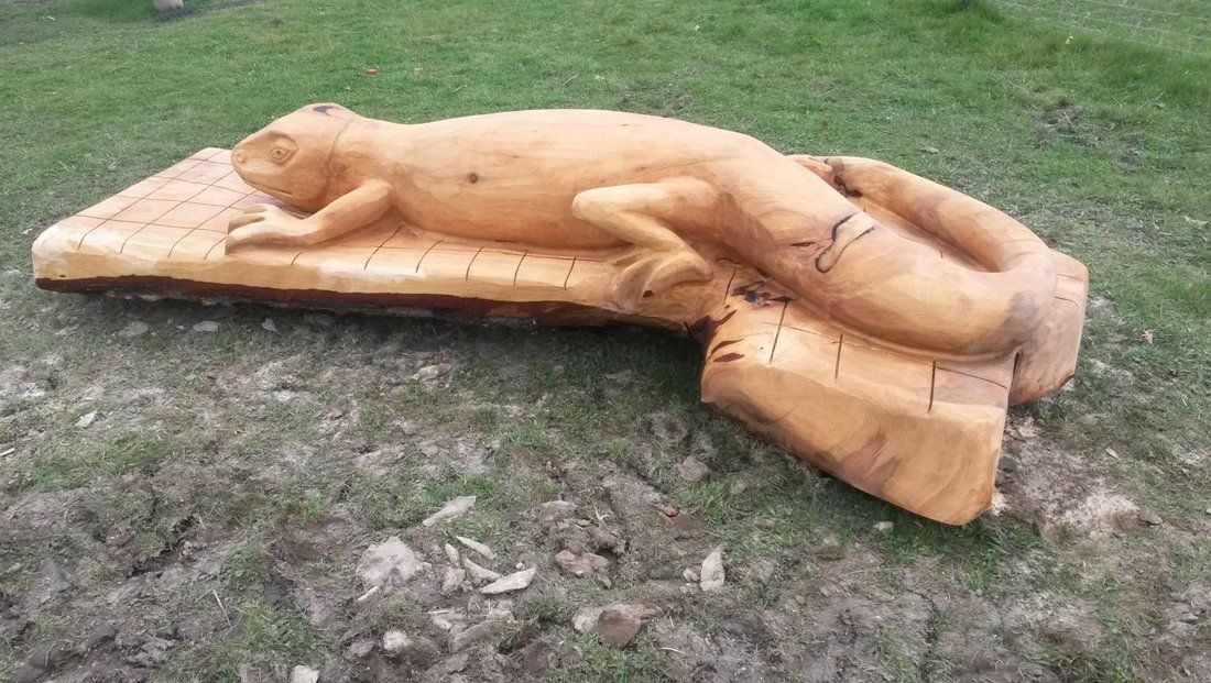 chainsaw carvings 6