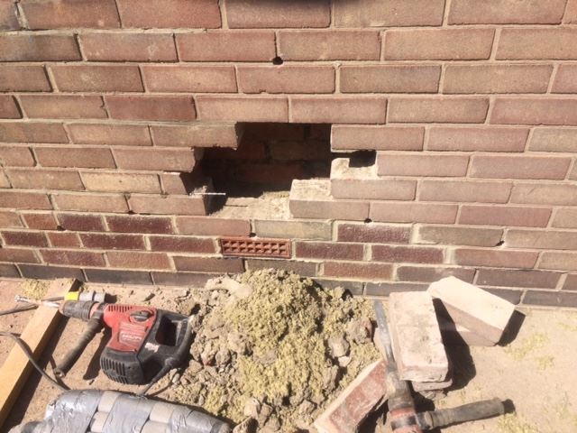 brick wall cavity