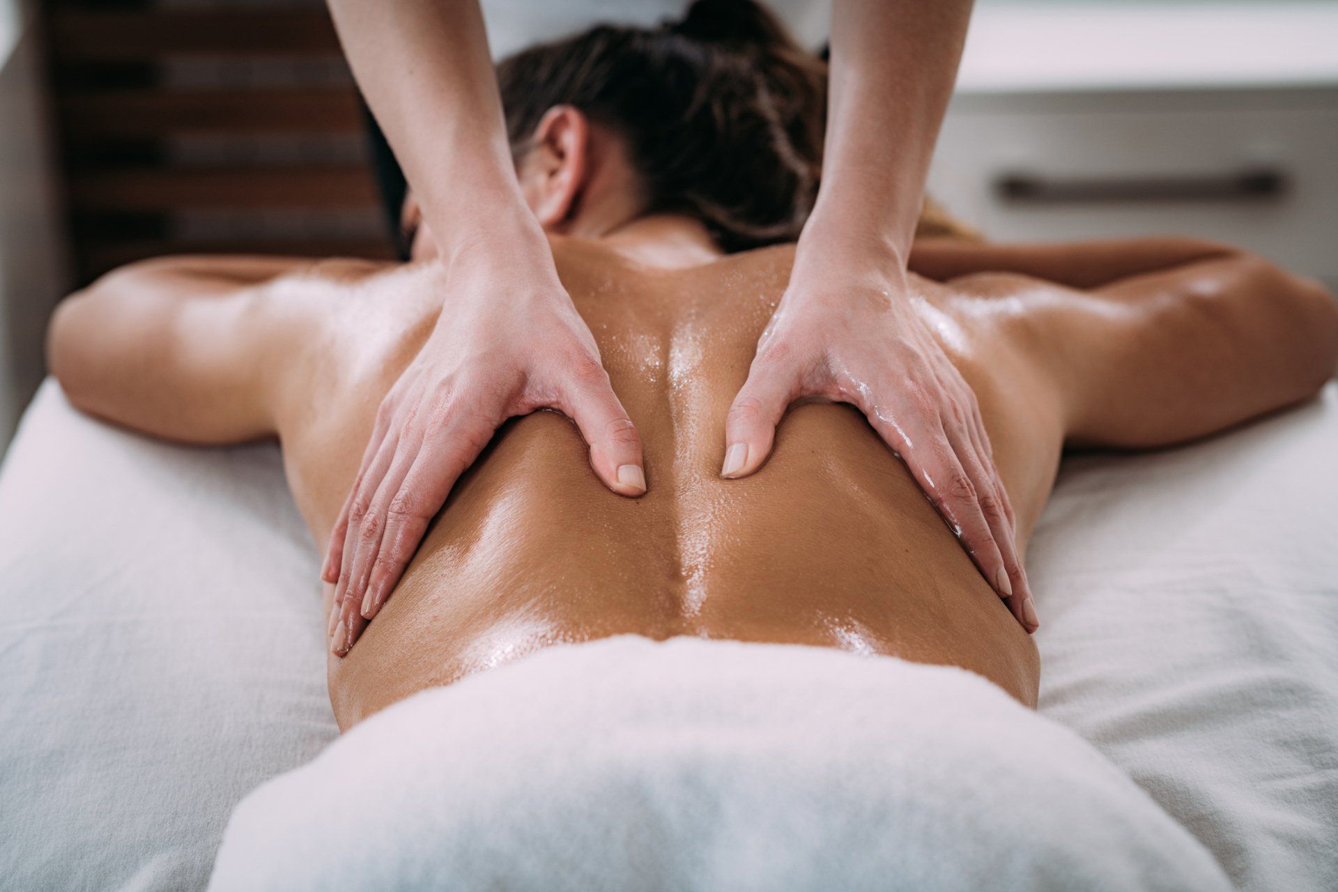 Massage Therapy — White Oak, PA — Elegante Details