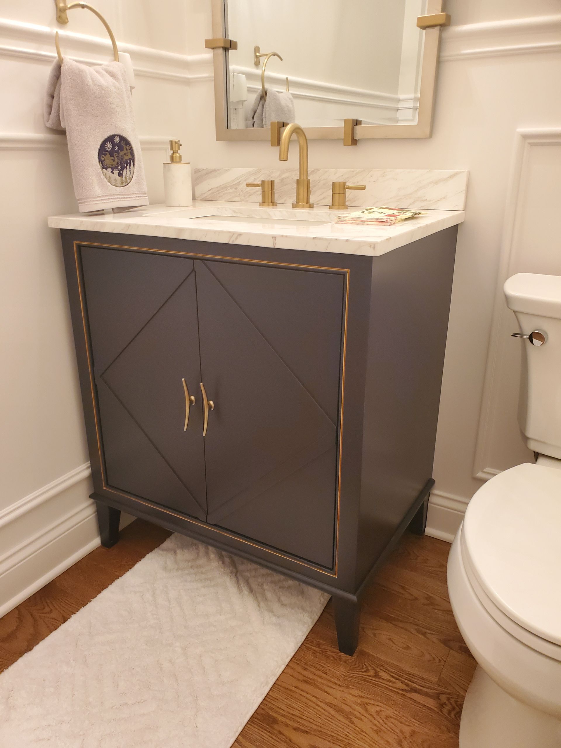 Amish Custom Cabinetry Bathrooms sink contemporary