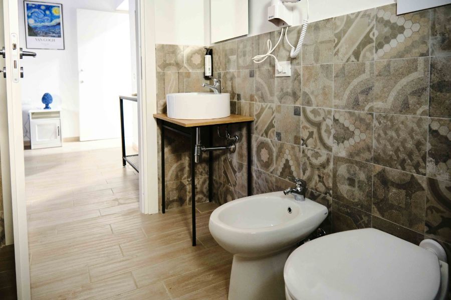 bagno accessoriato