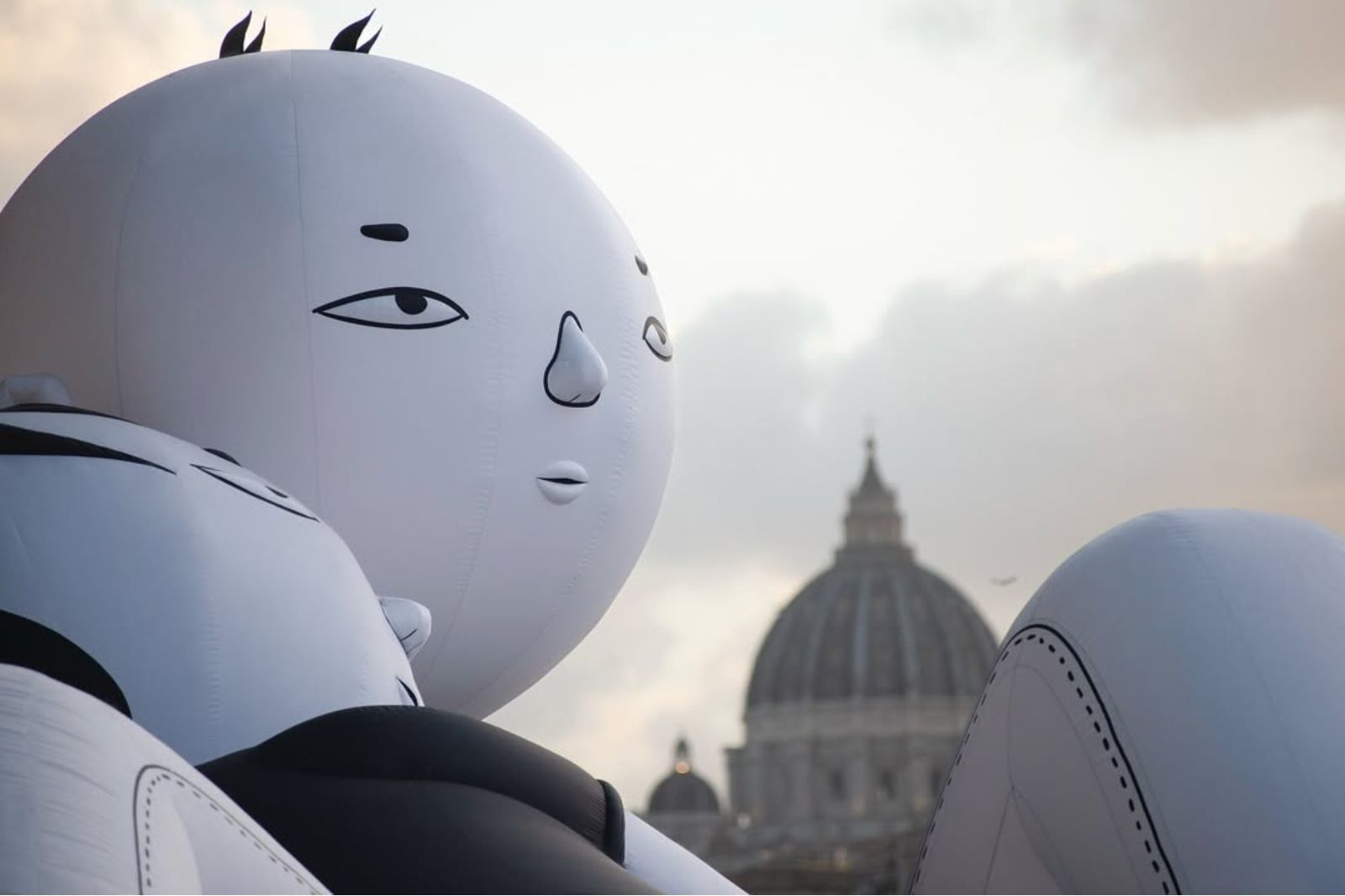 THE LOVERS – Installazione gonfiabile per TrasteverEstate 2025 THE LOVERS – Installazione gonfiabile per TrasteverEstate 2025