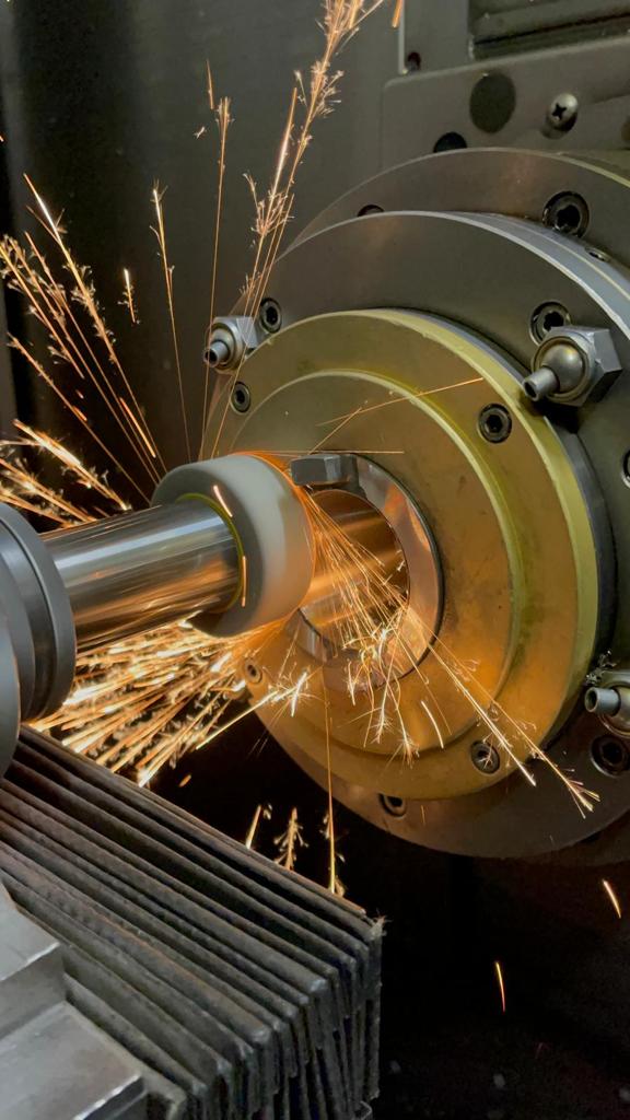 Sfacciatura testa con chiavette fisse