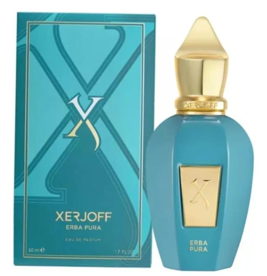 Frasco y caja de perfume Xerjoff Erba Pura, colores verde azulado y dorado.