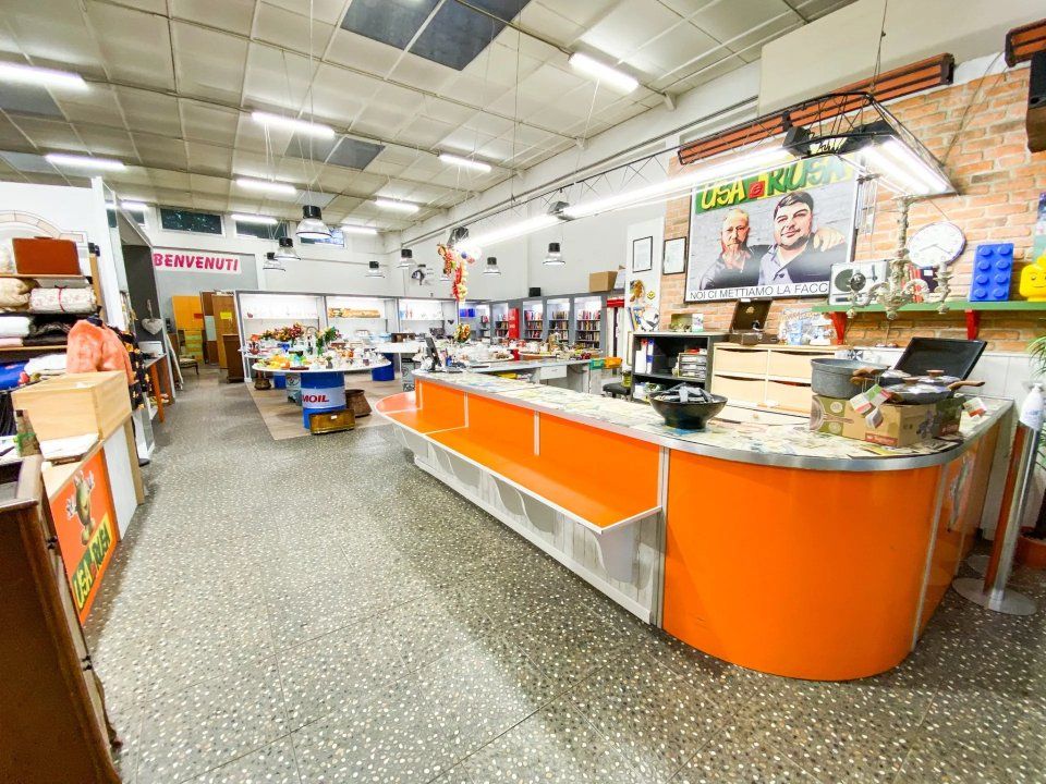 Articoli usati al mercatino