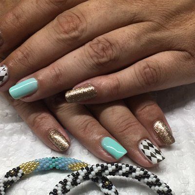 Blue And Gold Nails  — Nail Salon in Airlie, QLD