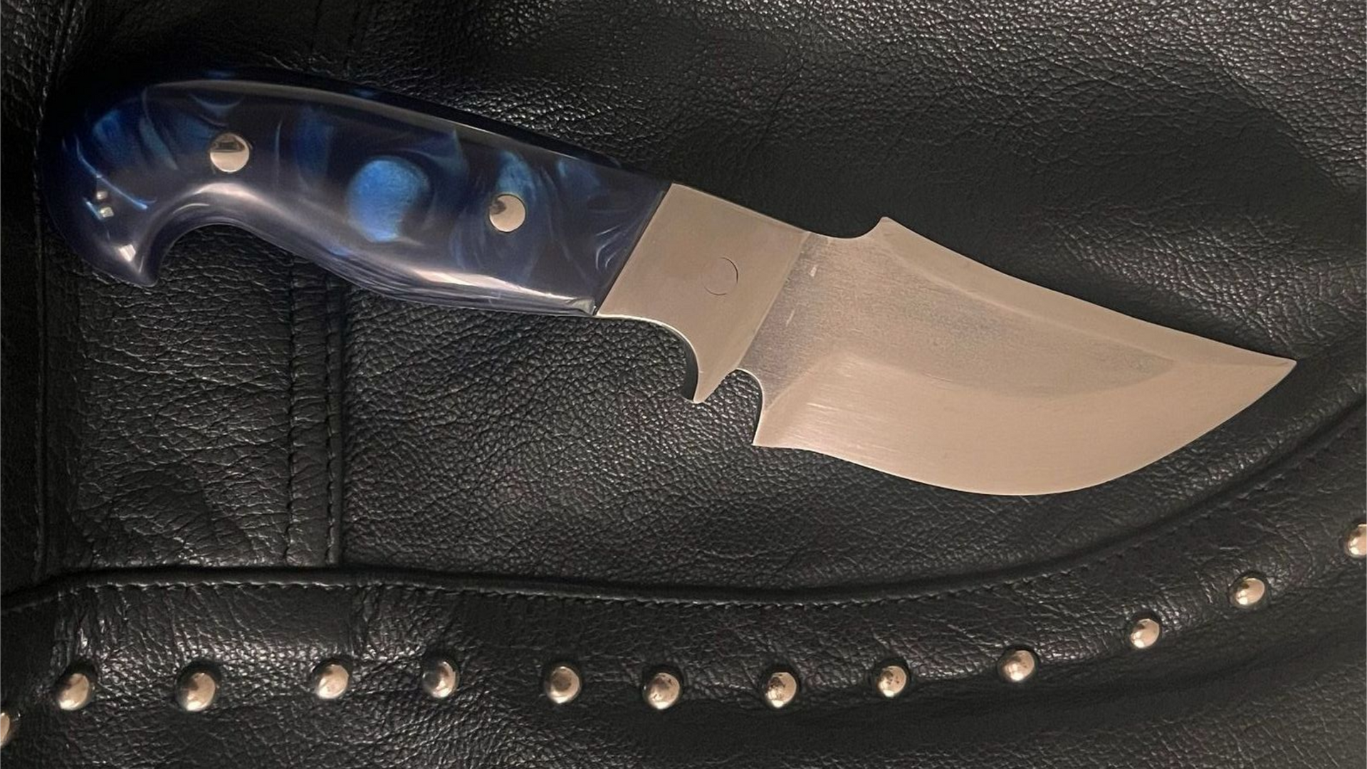 CUSTOM BLADES MADE IN USA