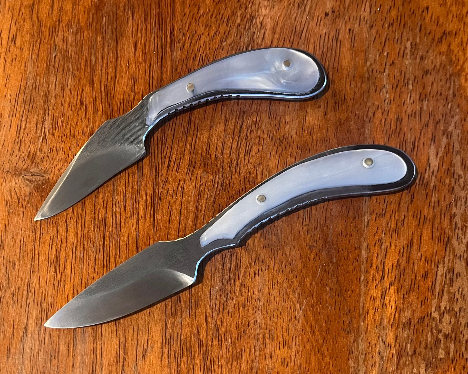 CUSTOM MADE HIGH CARBON STEEL HUNTING KNIVES MADE IN USA