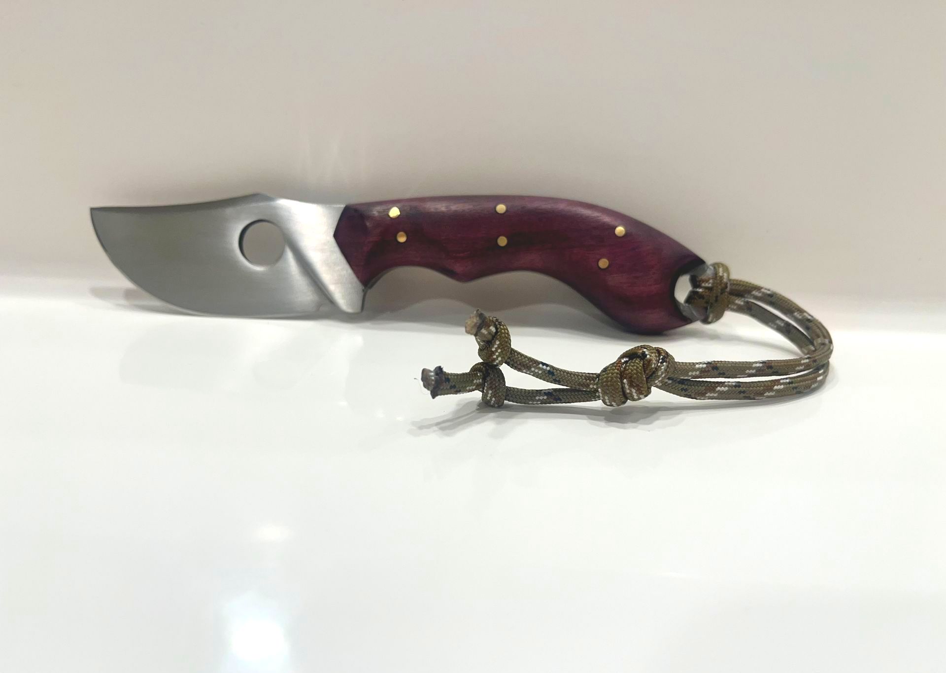 CUSTOM BLADES MADE IN USA