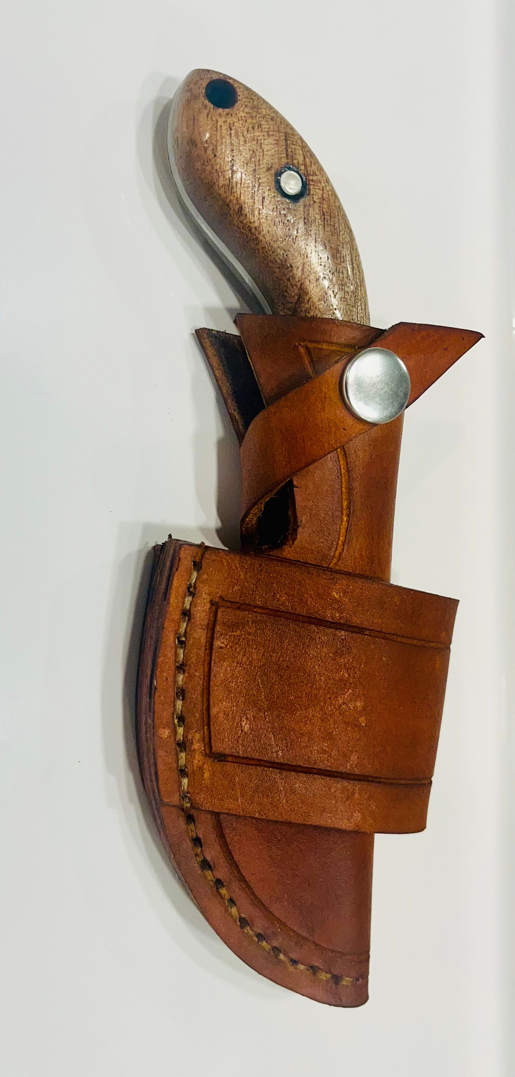 Blacksmith made and forged hunting knives in Buckeye, Arizona