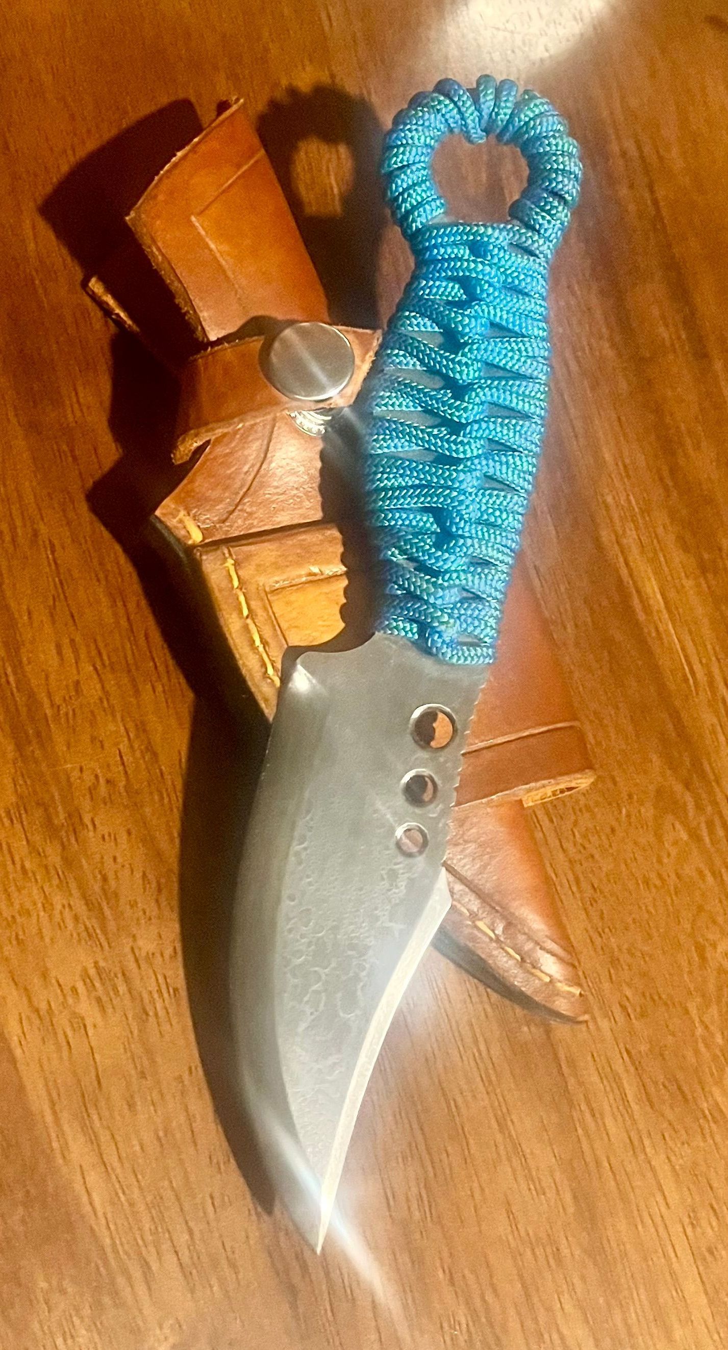 JB Custom Blades sleek and tough side carry knife design