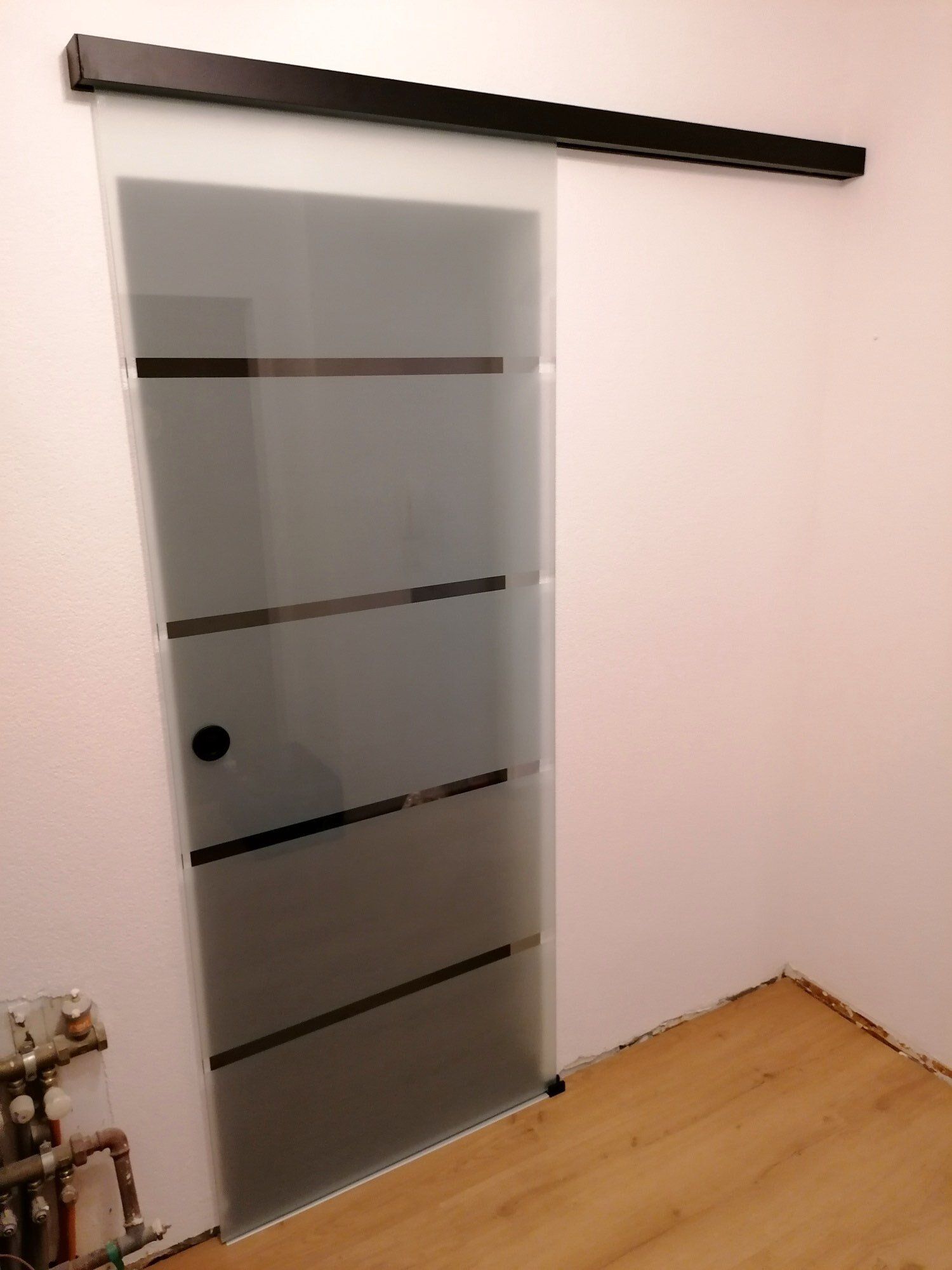 gläserne Tür im Wohnraum