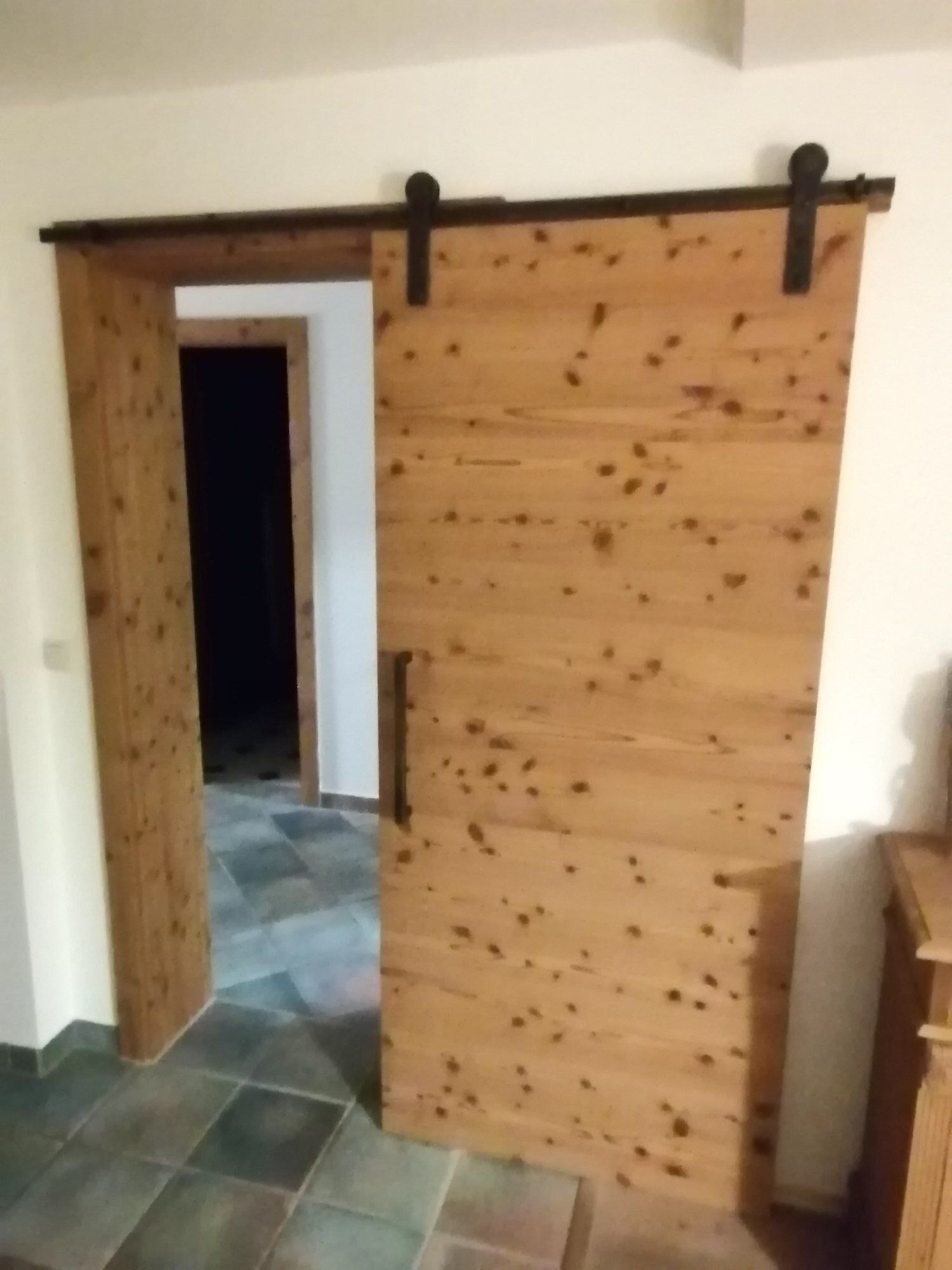 Schiebetür aus Holz - Wohnraum