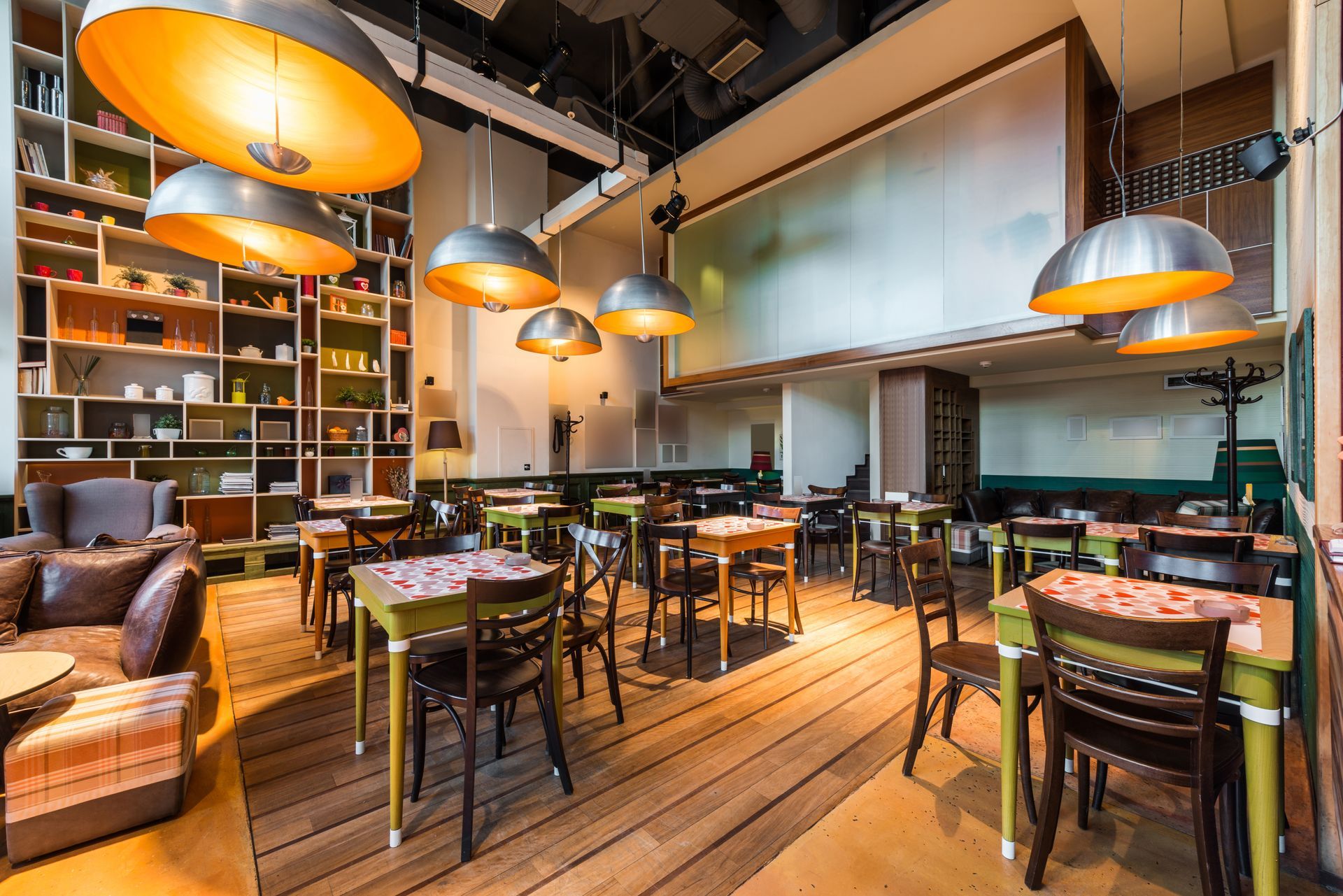 Photo of an empty restaurant 