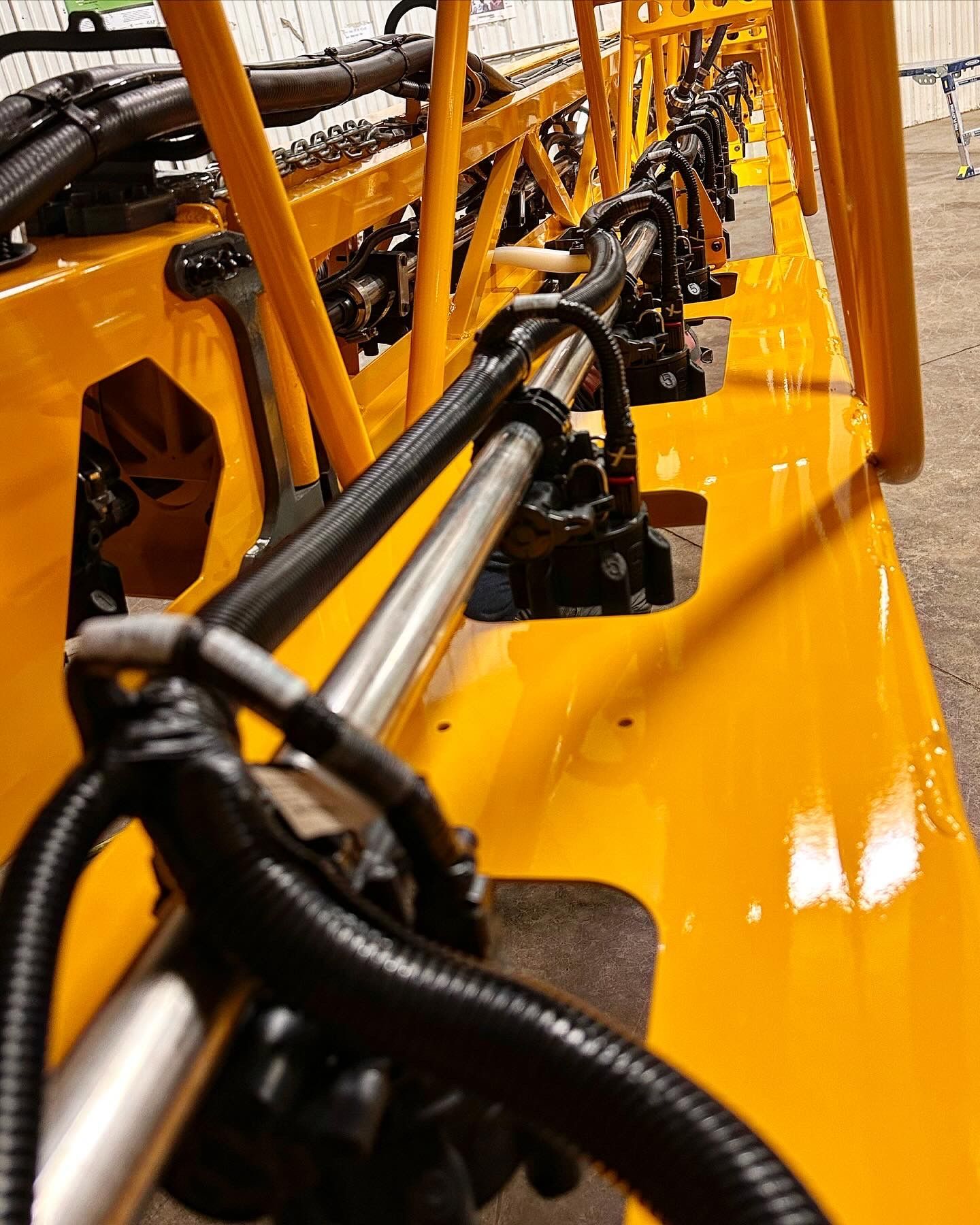 Hagie sprayer boom