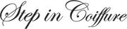 Das Wort „Step in Coiffure“ ist in Schreibschrift auf weißem Hintergrund geschrieben.