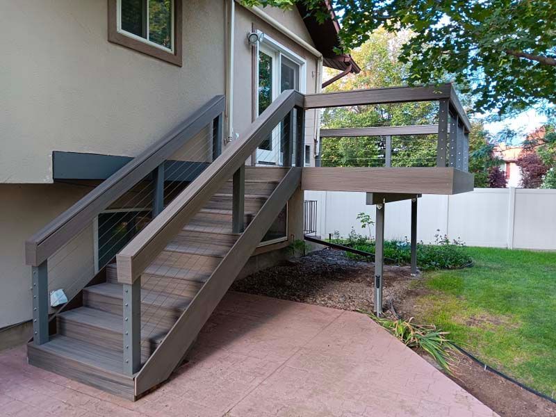 Deck stairs