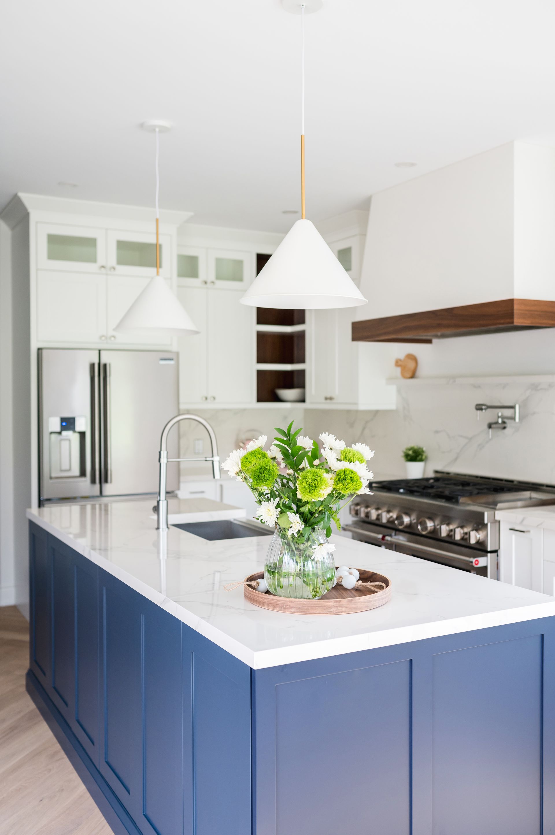 Kitchen Renovation Bowmanville | custom deck builder Bowmanville