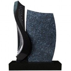 Ein schwarz-blaues Granitdenkmal mit einem Wirbelmuster auf weißem Hintergrund.