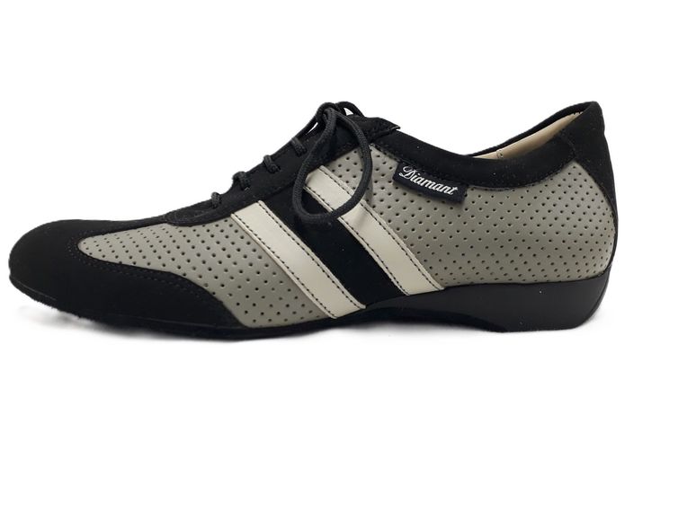 Dance sneaker in grey and black