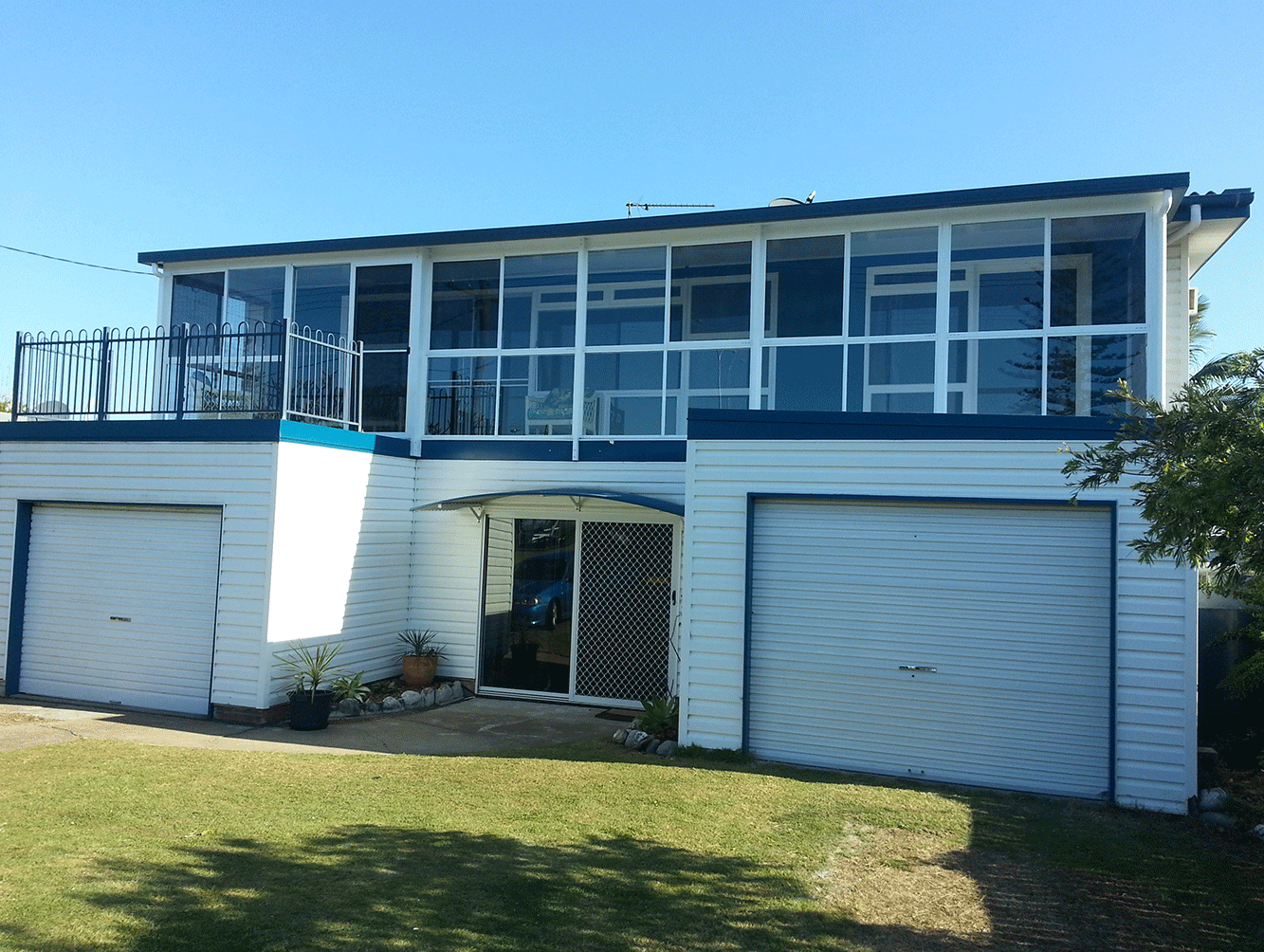 glass and screen enclosure services gold coast