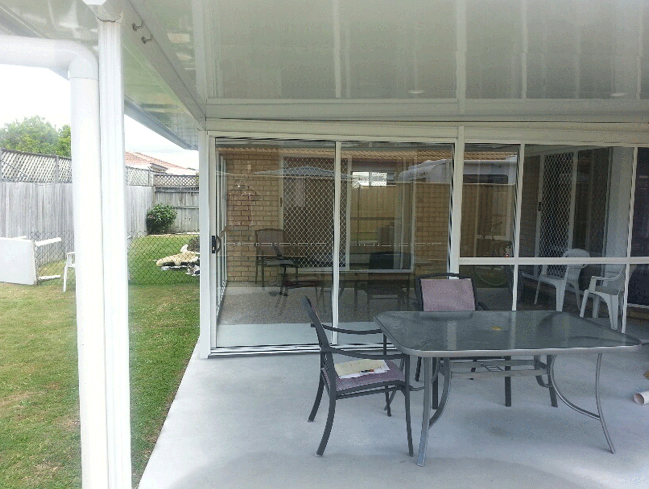 glass and screen enclosure services gold coast