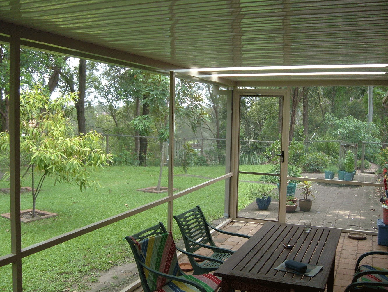 glass and screen enclosure services gold coast