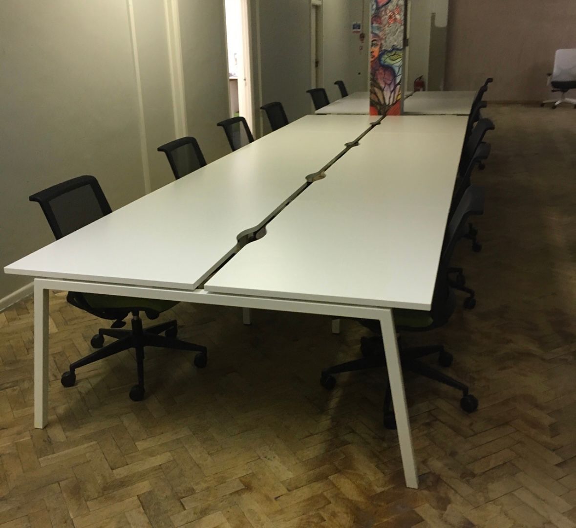 Freeway 4-Person Bench Desk System