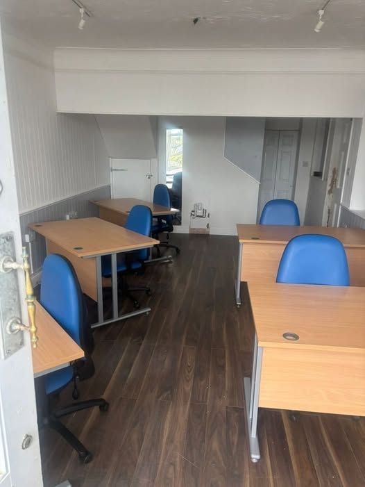 Used Operator Chair - Easy Wipe Down - Blue