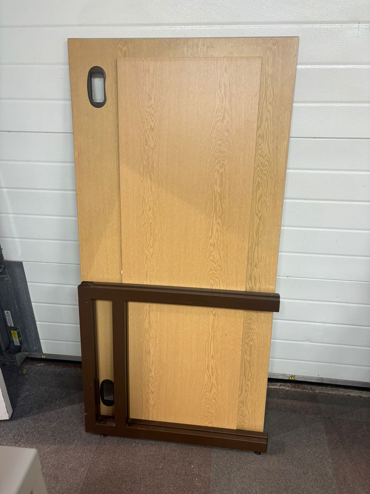 Used Straight Desk - 1600 mm - Oak