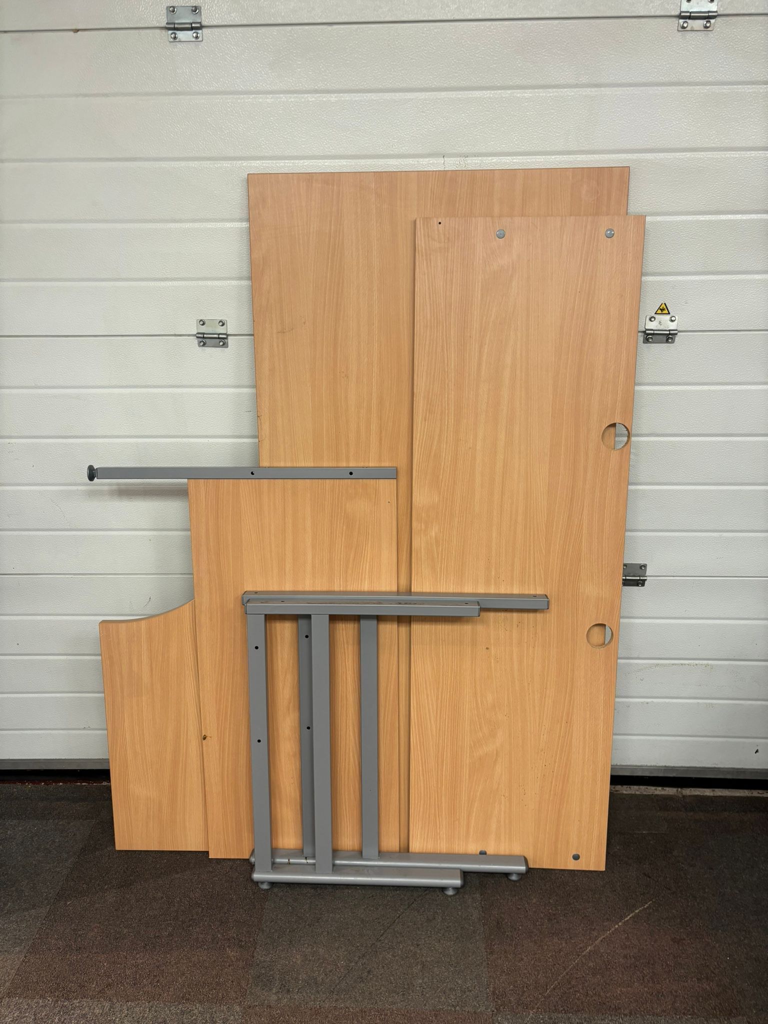 Used Right Hand Return Desk - Cable Management