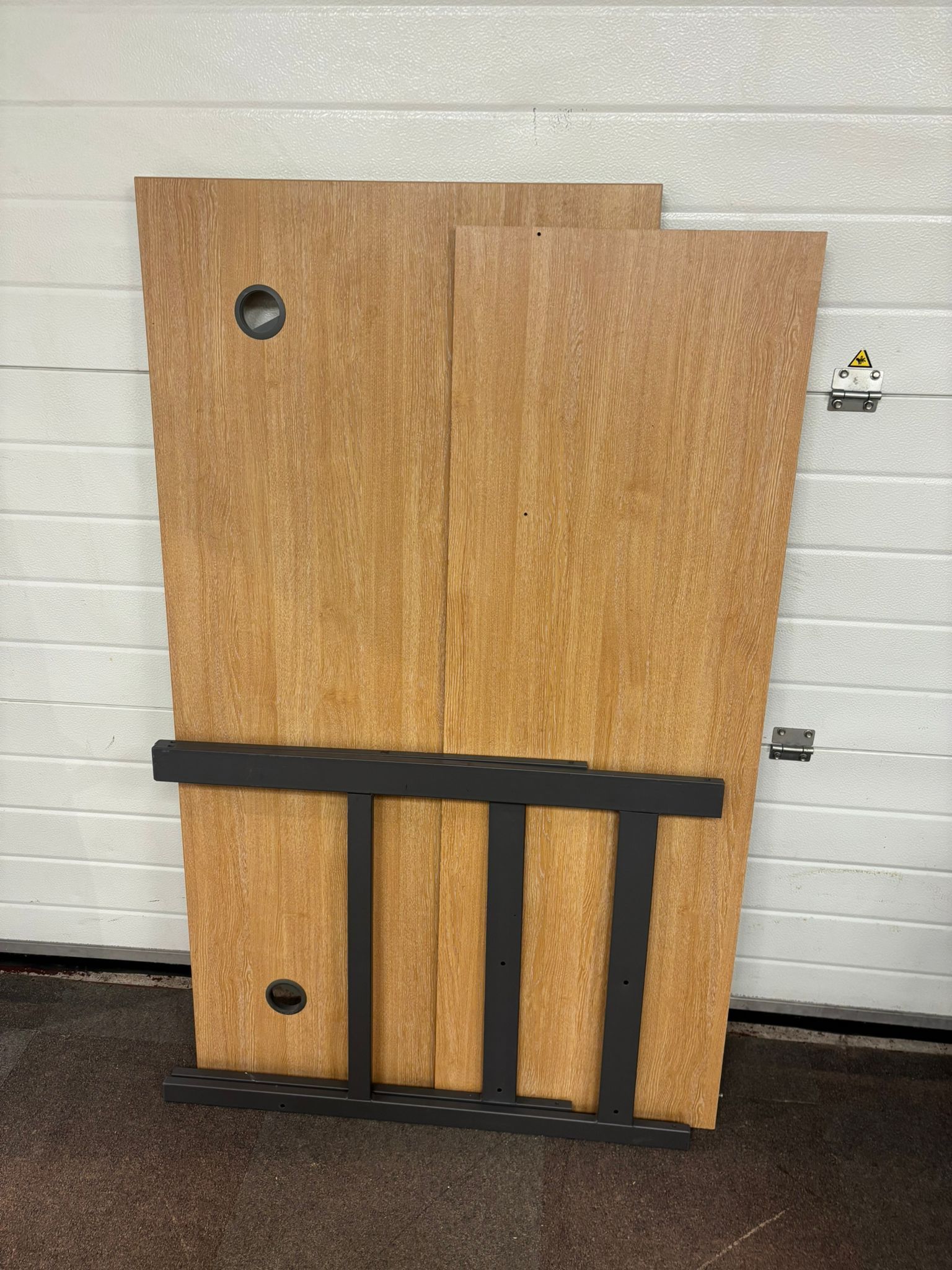 Used Left Hand Wave Desk - 1600 mm