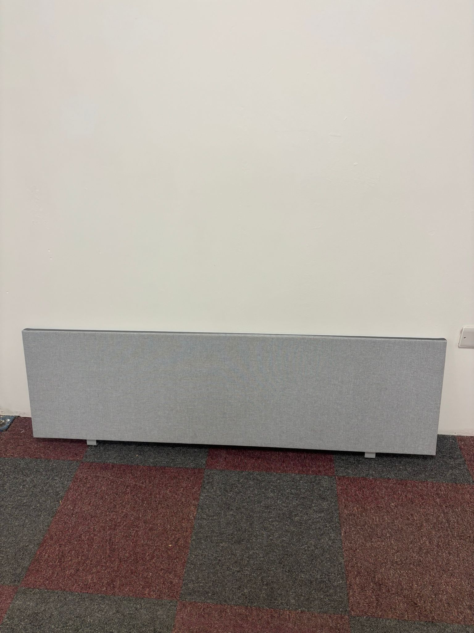 Used Desk Screen - 1800 mm - Grey