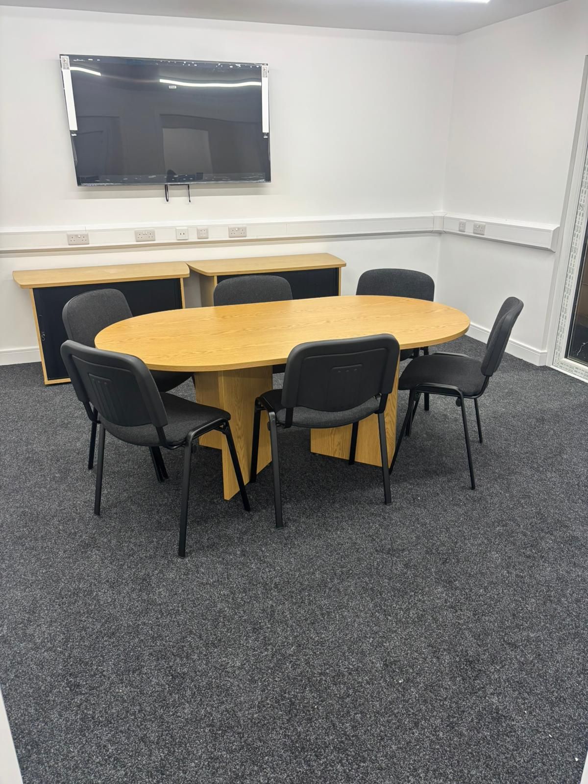 Arrowhead Boardroom Table