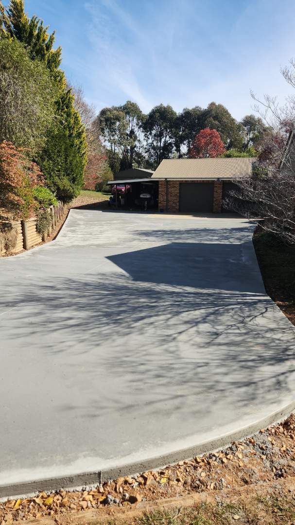 Garden Pathway — Regional Concreting Solutions In Orange, NSW