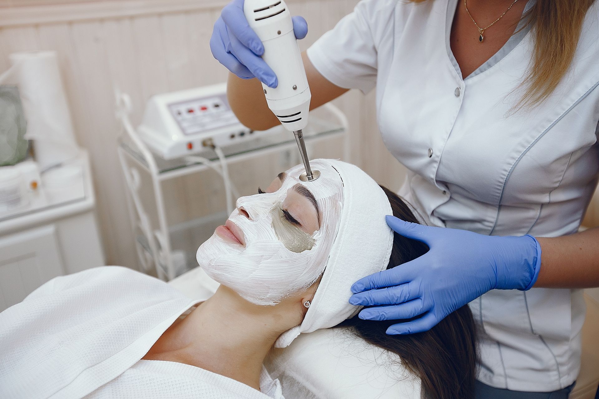 How Medical Facials Can Address