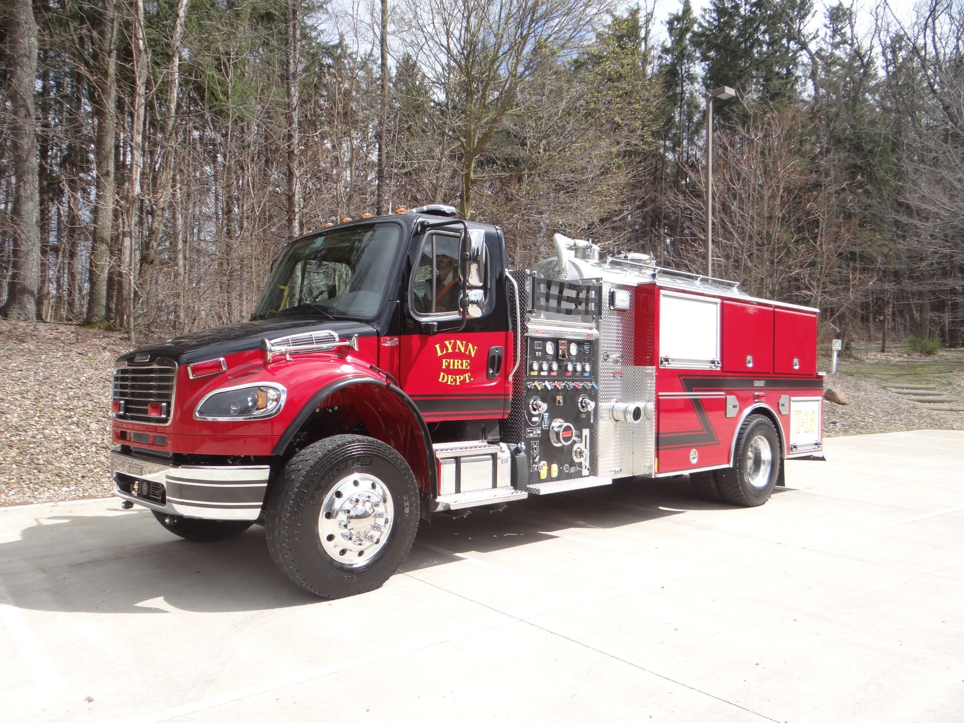 2024 Freightliner M2 106, Cummins L9 360HP, 2100 Gallon Hawk QP, Darley 1250GPM Fire Pump, Firovac Power Double Portable Tank Bracket.