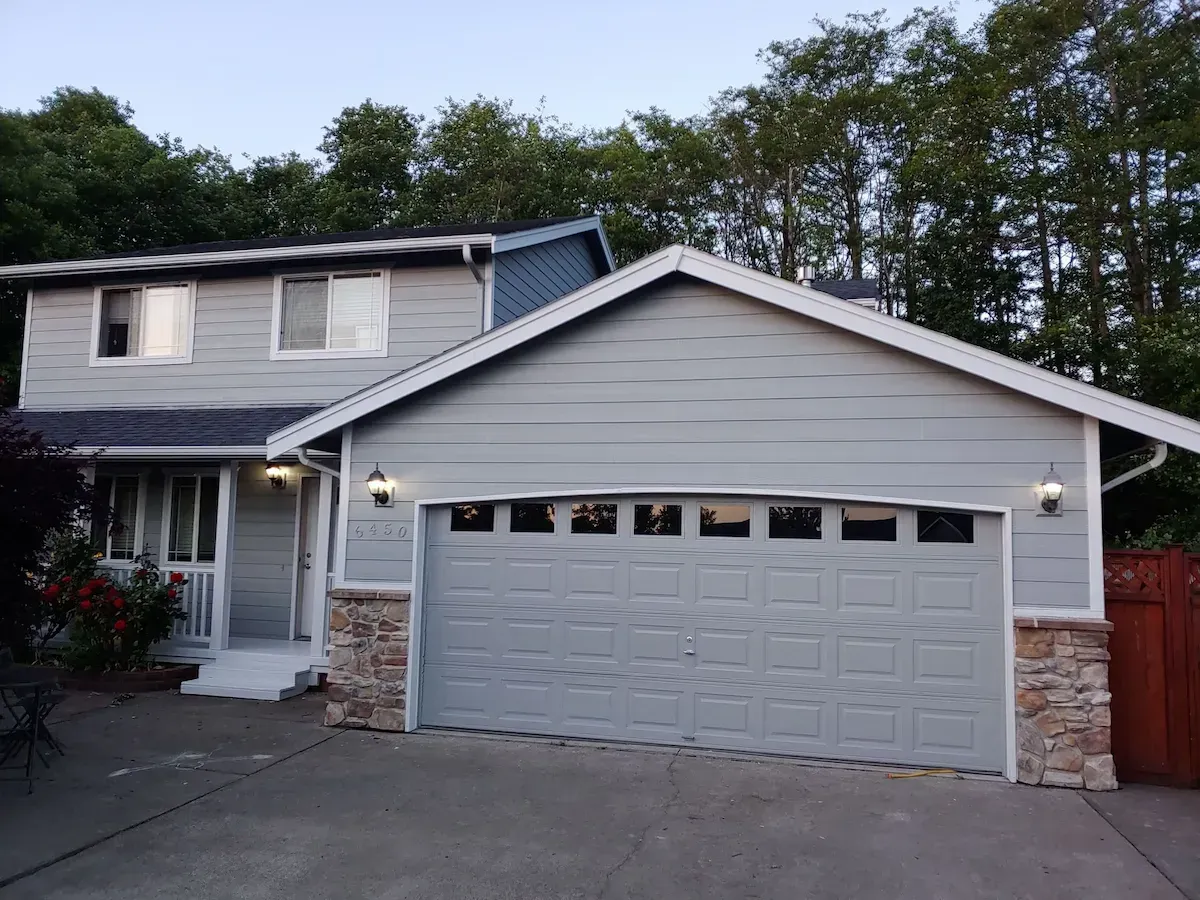 Garage and a driveway exterior painting service