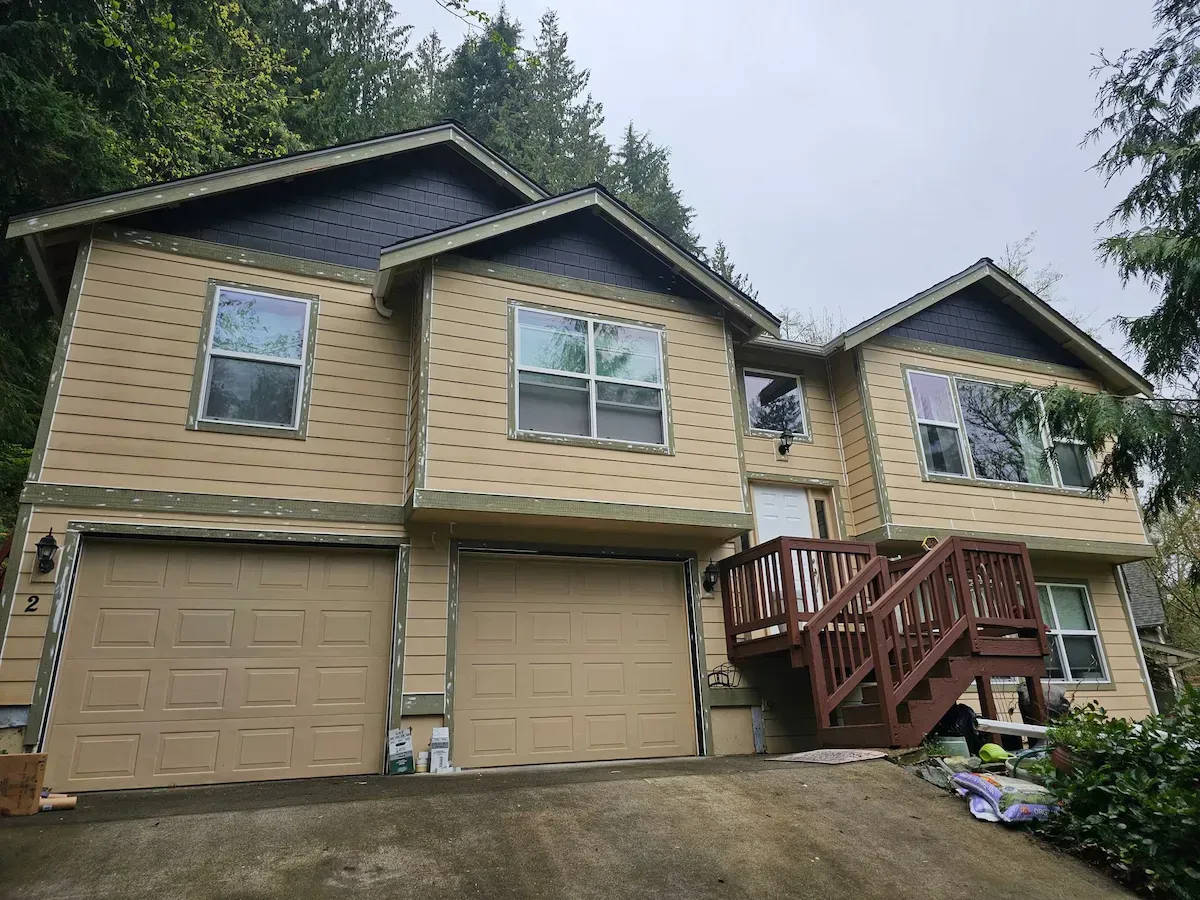 Dull and chipped paint on a Bellingham, WA home.