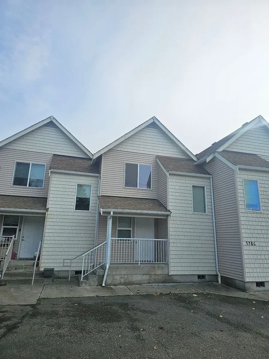 Pressure washing service in Bellingham