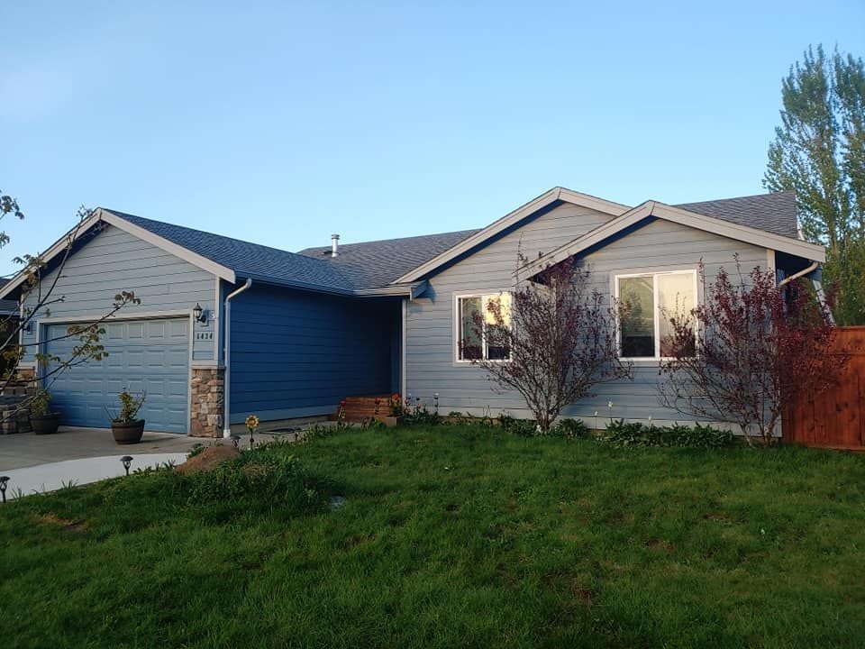 House in Bellingham, WA with fresh paint job.