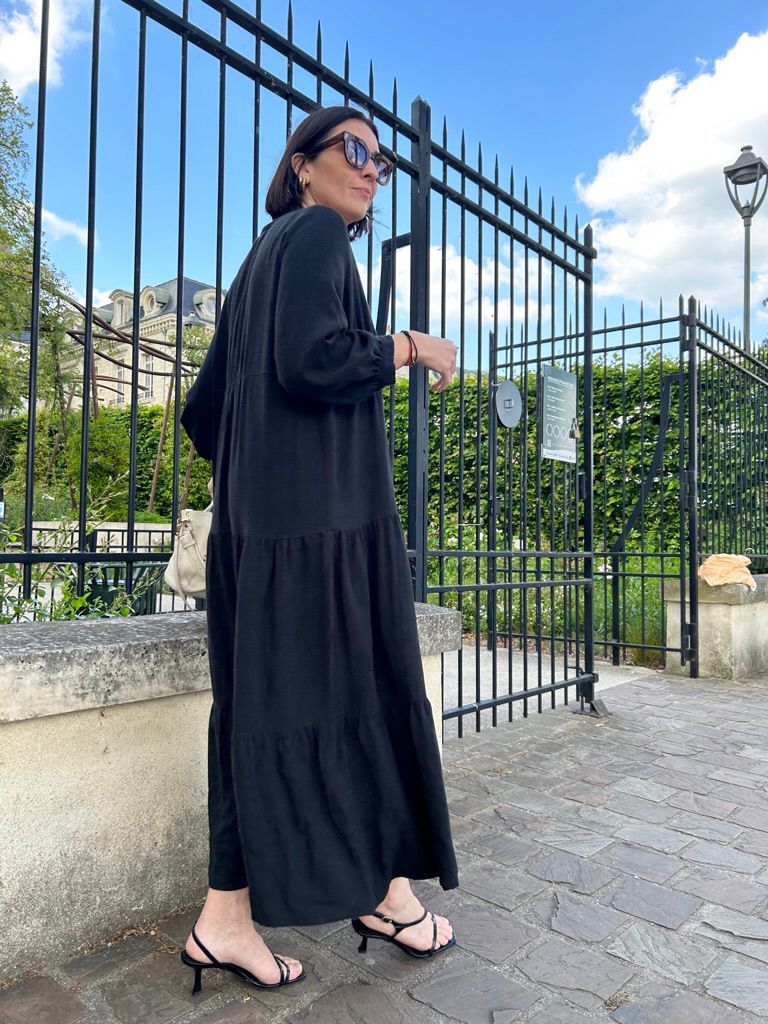 Robe Mona