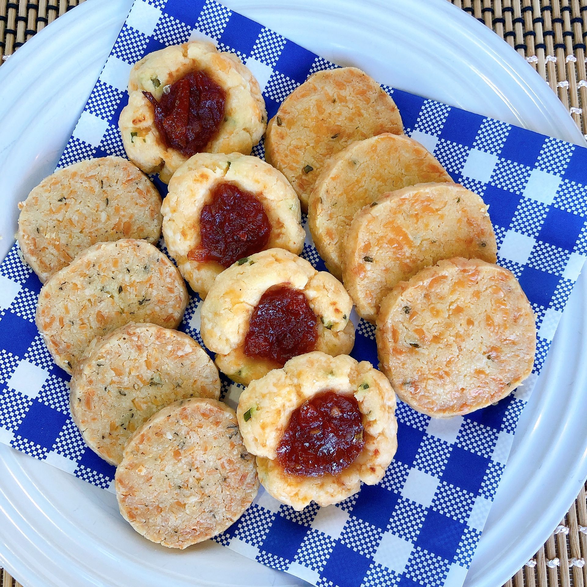 Fields Hummus and Pita Chips